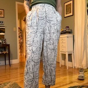 100% Linen, black and white pants